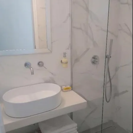 Anemoessa Hotel *