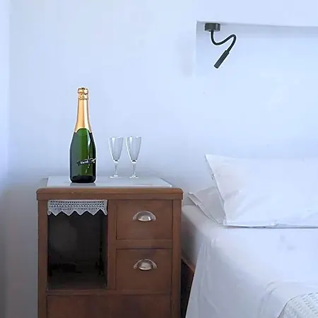 酒店 Anemoessa 阿波罗尼亚