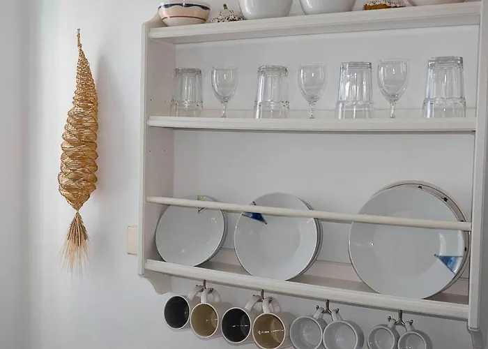 Anemoessa Hotel Pollonia